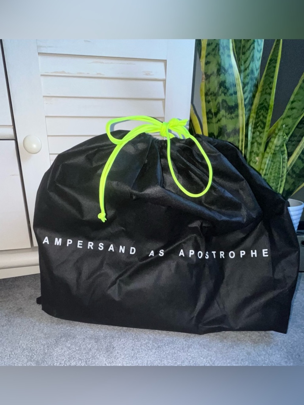 NWT Ampersand As Apostrophe 100% Genuine Leather Neon Green Half Tote - Picture 11 of 11